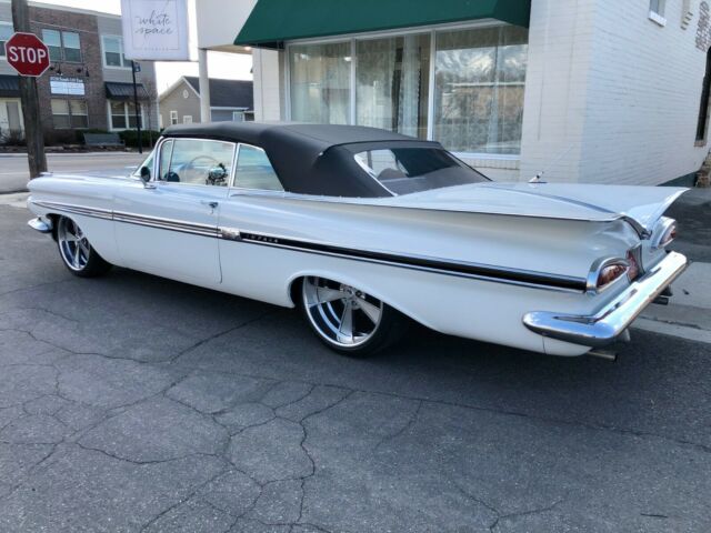 Chevrolet Impala 1959 image number 7