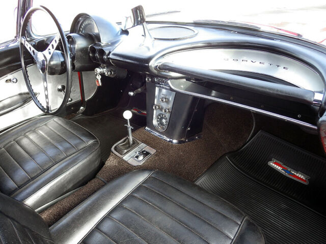Chevrolet Corvette 1959 image number 19
