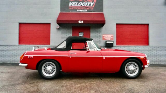 MG MGB 1976 image number 7
