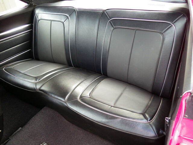 Plymouth Road Runner 1970 image number 18
