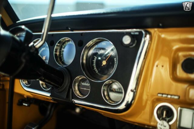 Chevrolet C-10 1972 image number 13