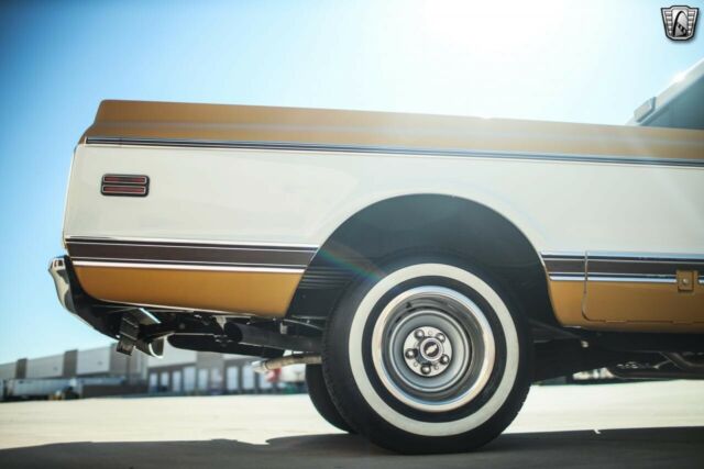 Chevrolet C-10 1972 image number 8