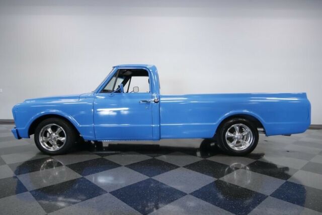 Chevrolet C-10 1967 image number 2