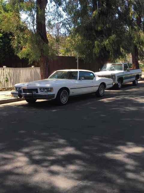 Buick Riviera 1973 image number 13
