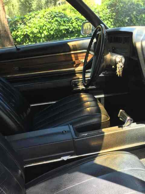 Buick Riviera 1973 image number 5
