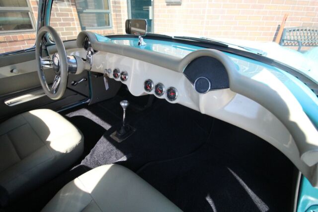 Chevrolet Corvette 1957 image number 19