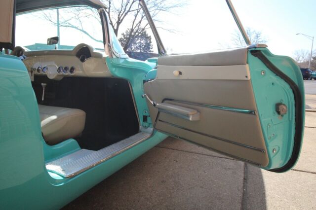 Chevrolet Corvette 1957 image number 41