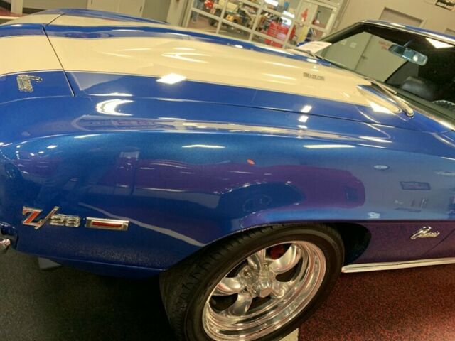 Chevrolet Camaro 1969 image number 2