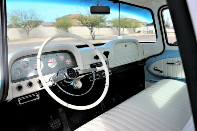 Chevrolet C-10 1960 image number 15