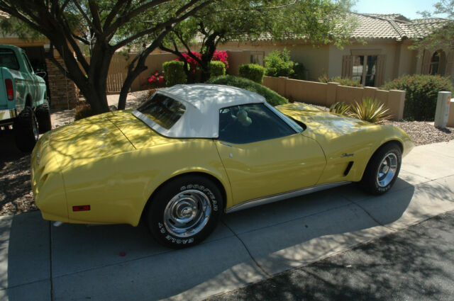 Chevrolet Corvette 1974 image number 1