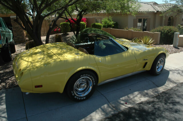 Chevrolet Corvette 1974 image number 12