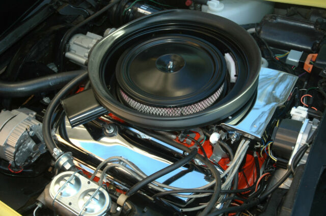 Chevrolet Corvette 1974 image number 18
