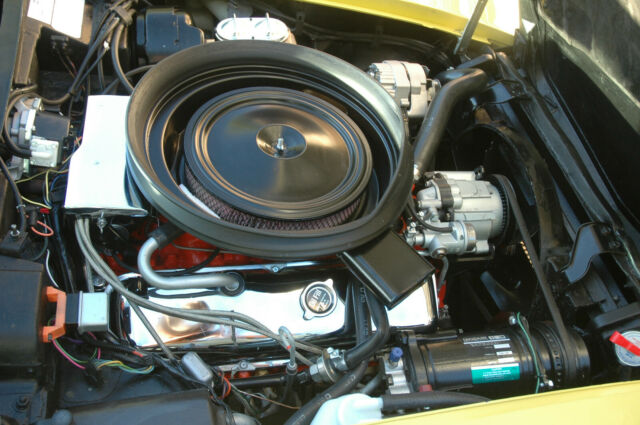 Chevrolet Corvette 1974 image number 41