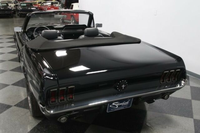 Ford Mustang 1967 image number 10