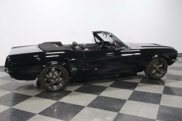 Ford Mustang 1967 image number 14
