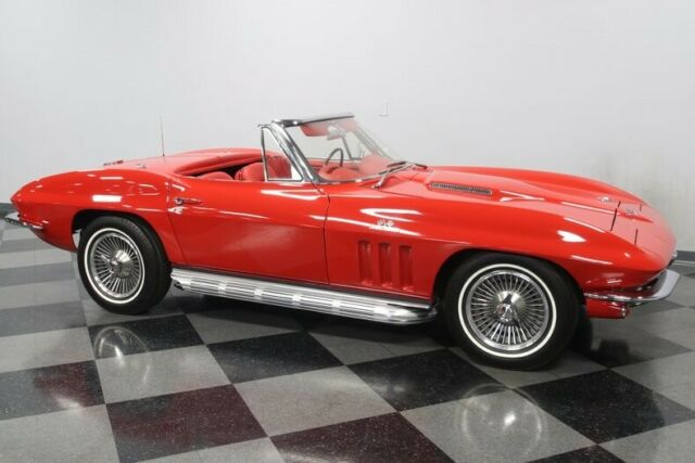 Chevrolet Corvette 1966 image number 16