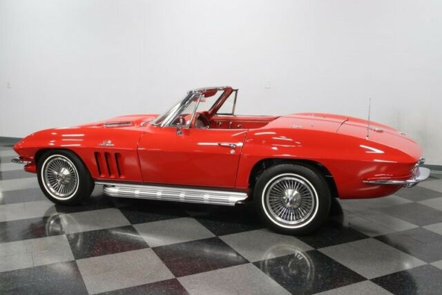 Chevrolet Corvette 1966 image number 32