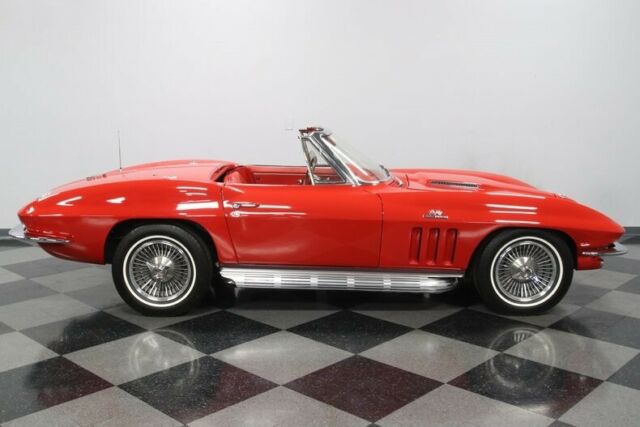 Chevrolet Corvette 1966 image number 39