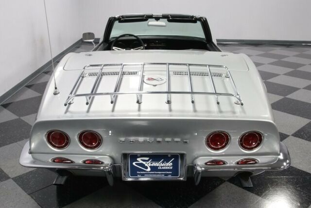 Chevrolet Corvette 1968 image number 11