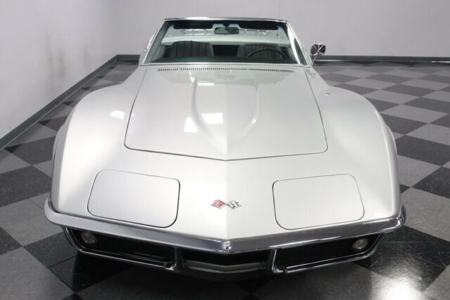 Chevrolet Corvette 1968 image number 19