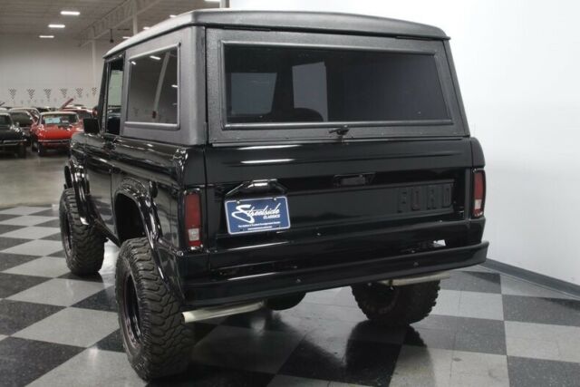 Ford Bronco 1975 image number 10