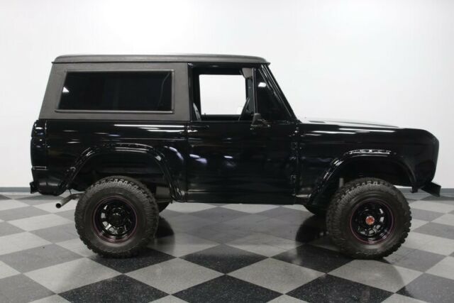 Ford Bronco 1975 image number 15