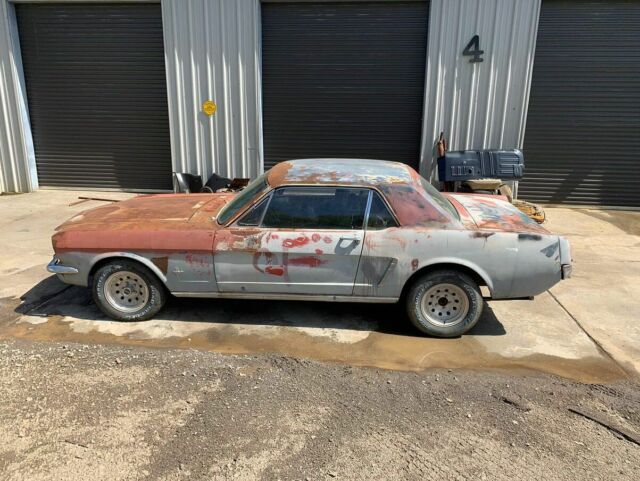 Ford Mustang 1965 image number 21
