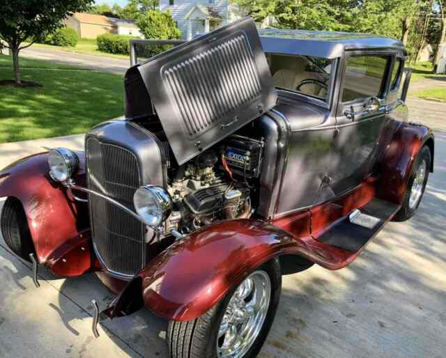 Ford Model A - 5 Window Coupe 1931 image number 12