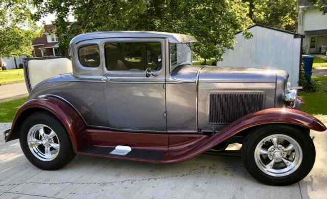 Ford Model A - 5 Window Coupe 1931 image number 21