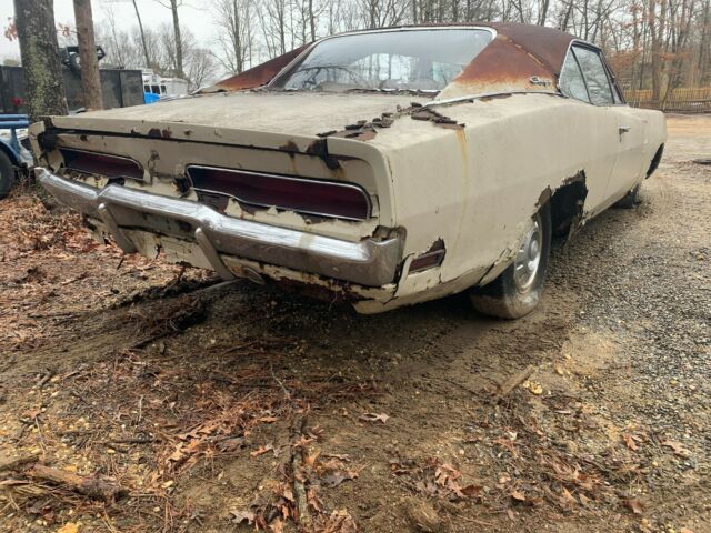 Dodge Charger 1970 image number 6
