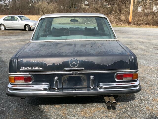 Mercedes-Benz 300-Series 1970 image number 41