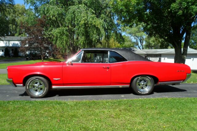 Pontiac GTO 1966 image number 1