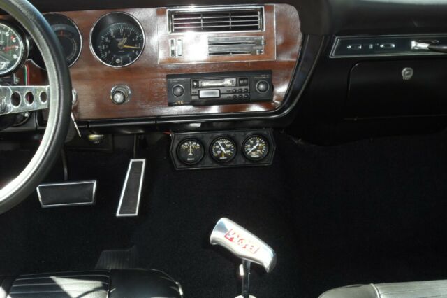 Pontiac GTO 1966 image number 13