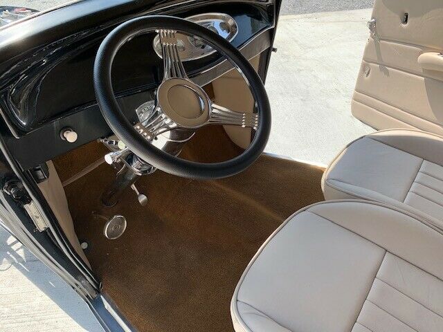 Ford Coupe 1932 image number 17