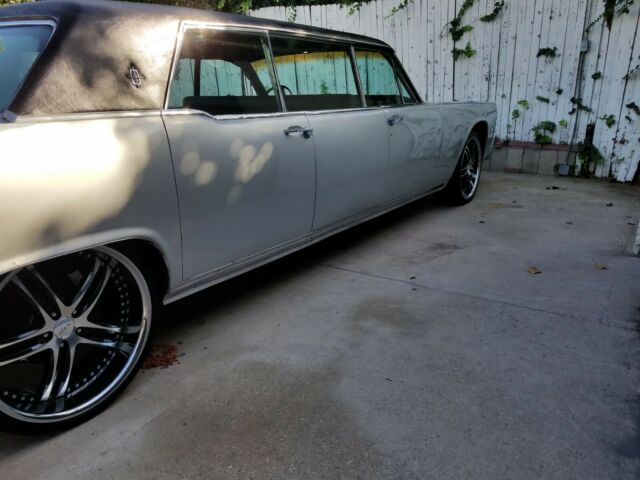 Lincoln Continental 1965 image number 14