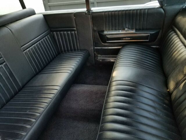 Lincoln Continental 1965 image number 23
