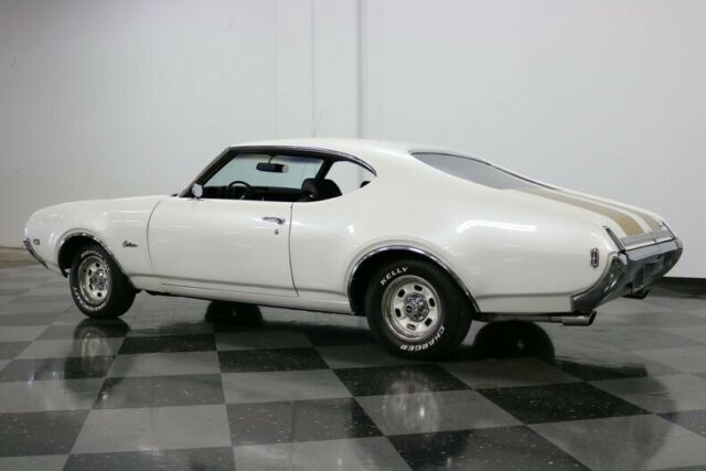 Oldsmobile Cutlass 1969 image number 32
