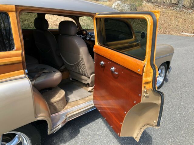 Chevrolet Tin Woodie Wagon 1950 image number 41