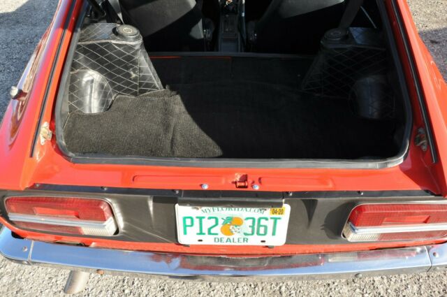 Datsun Z-Series 1971 image number 10