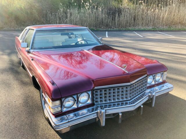 Cadillac DeVille 1974 image number 2