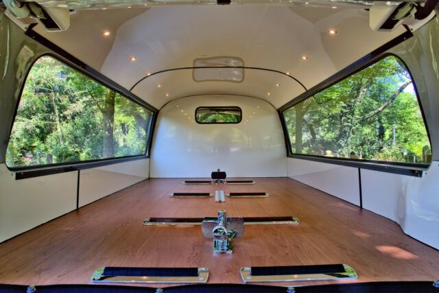 Volkswagen Bus/Vanagon 1976 image number 2