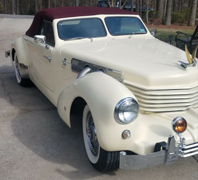 Auburn 1937 Cord Royale 7/8 replica 1970 image number 0