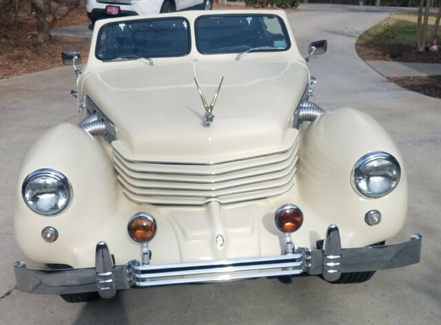Auburn 1937 Cord Royale 7/8 replica 1970 image number 13
