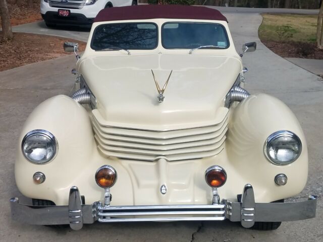 Auburn 1937 Cord Royale 7/8 replica 1970 image number 16
