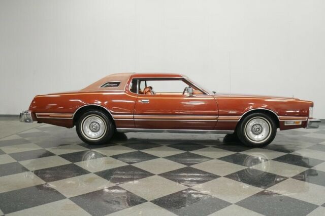 Ford Thunderbird 1975 image number 15