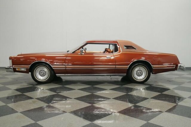Ford Thunderbird 1975 image number 26