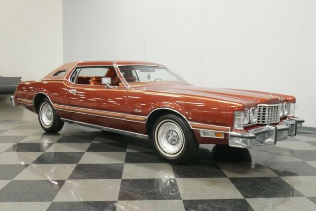 Ford Thunderbird 1975 image number 40