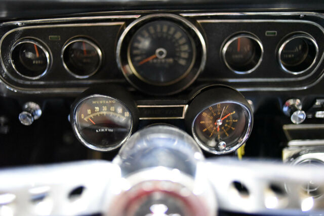 Ford Mustang 1965 image number 41