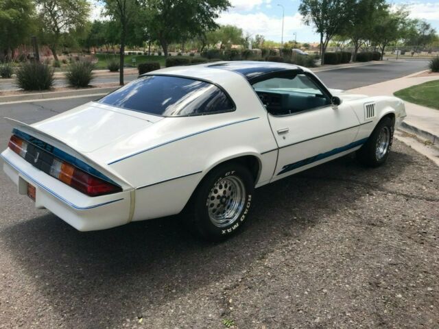 Chevrolet Camaro 1979 image number 31