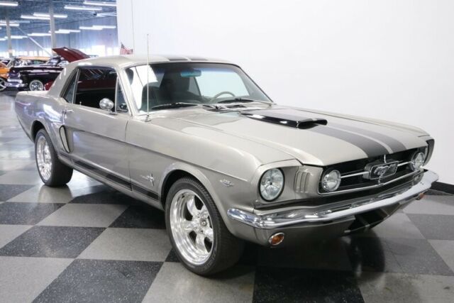 Ford Mustang 1965 image number 41